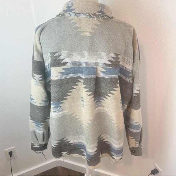 La Miel Aztec Shacket Size S - Picture 5 of 8